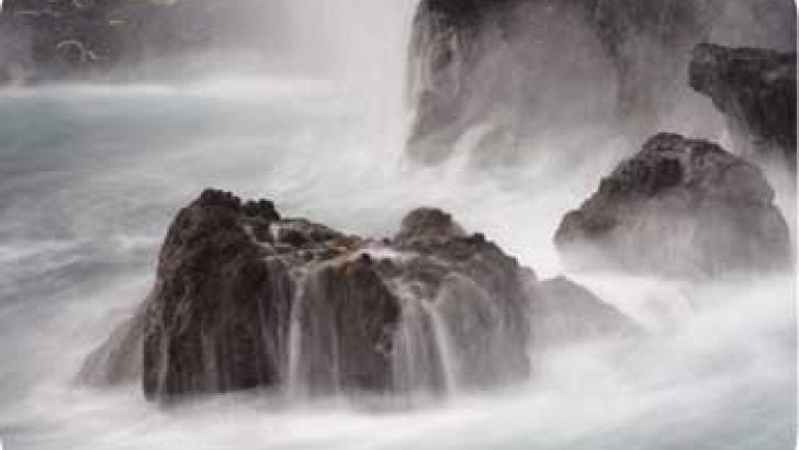 maui rocks